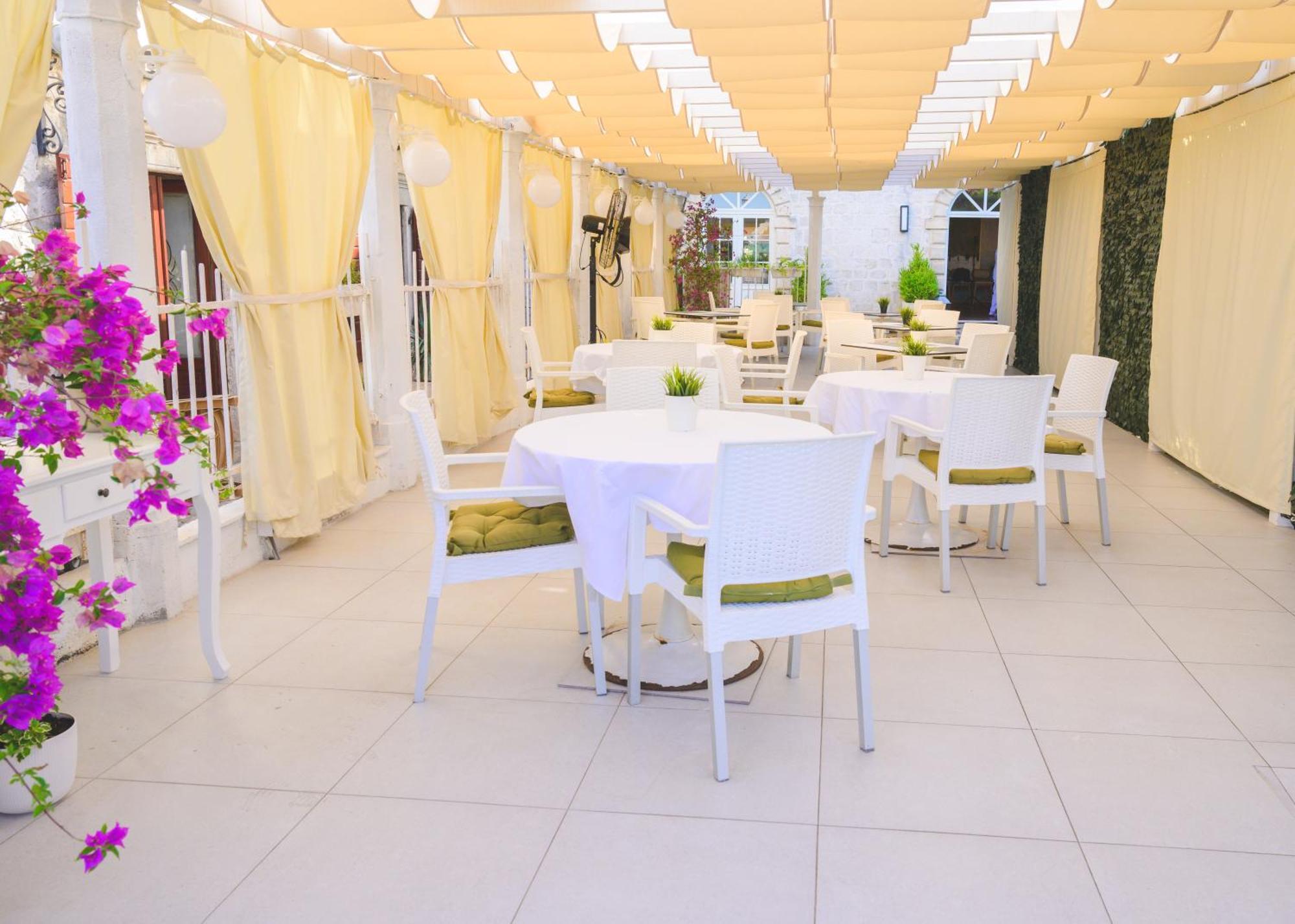 Vila Perast Boutique Hotel Exterior photo
